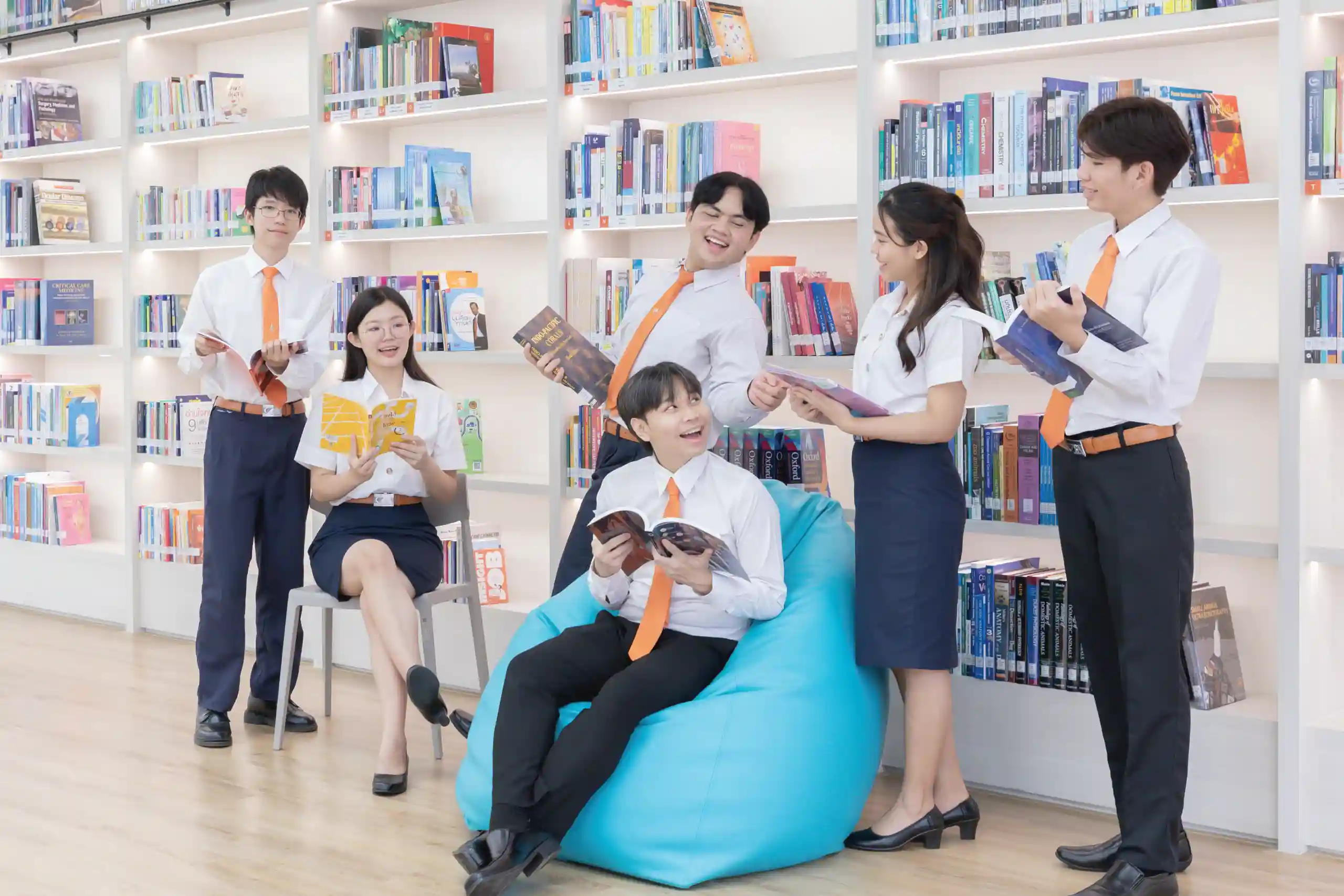 ห้องสมุดราชวิทยาลัย_1